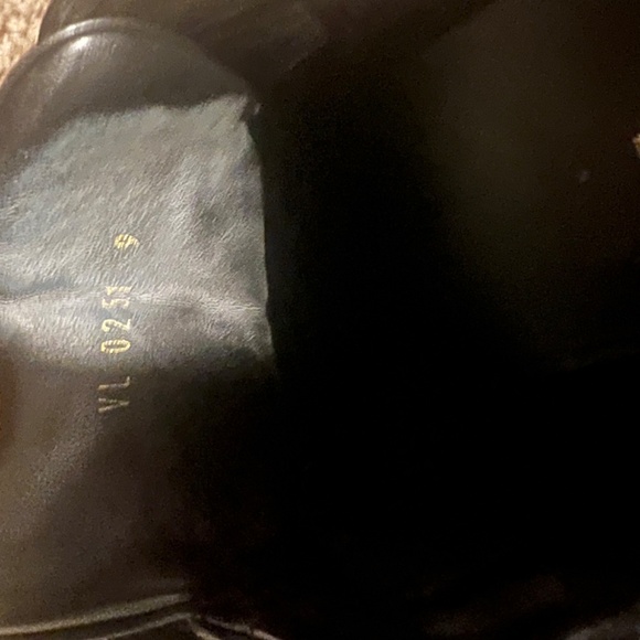 Louis. Vuitton sneakers size 9 - Picture 8 of 9